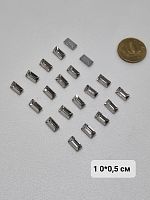 Стразы клеевые. Прямоугольник, основание конусообразное. Стекло. Прозрачные 1,0*0,5 см.