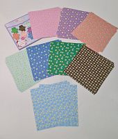 Бумага для скрапбукинга 4036В - цветочки. . Размер  15*15 см.