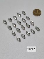 Стразы пришивные. Эллипс с заостренными концами. Стекло. Прозрачные 1,5*0,7 см.