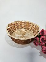 Корзина плетёная из природного материала, без ручки.