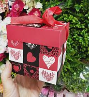 коробка сборная 15*15 см сердечки в квадрате