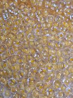 Бисер крупный круглый. Размер 6/0, 4 мм. Цвет желтый. Номер 5. Производство Китай.