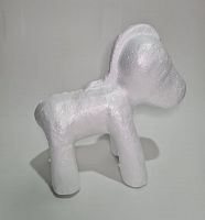 Лошадка из пенопласта.