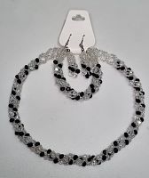 Комплект бижутерии. Цвет прозрачно-черный.