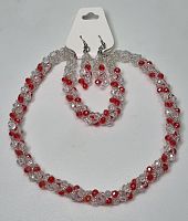 Комплект бижутерии. Цвет красный.