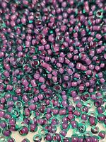 Бисер круглый двухцветный Размер 10/0. Цвет розово зелёный. Номер 39. Производство Китай.